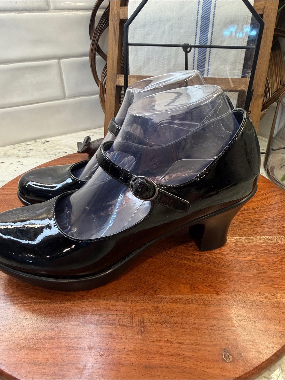 Dansko “Bett” Classic Patent Mary Jane Pumps - Black - Picture 4 of 11